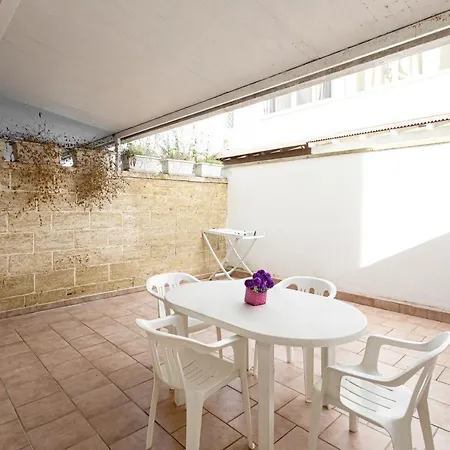 Apartment Climatizzato A 50 M Dalla Con Patio Esterno