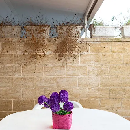 Climatizzato A 50 M Dalla Con Patio Esterno * Torre Mozza