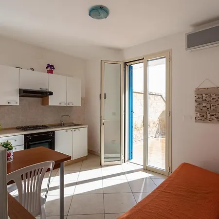 Climatizzato A 50 M Dalla Con Patio Esterno Appartamento Torre Mozza